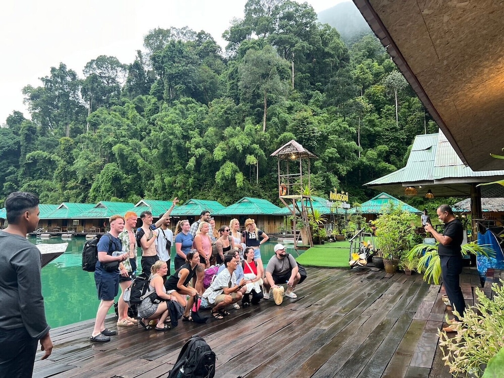 PraiwanRaftHouse