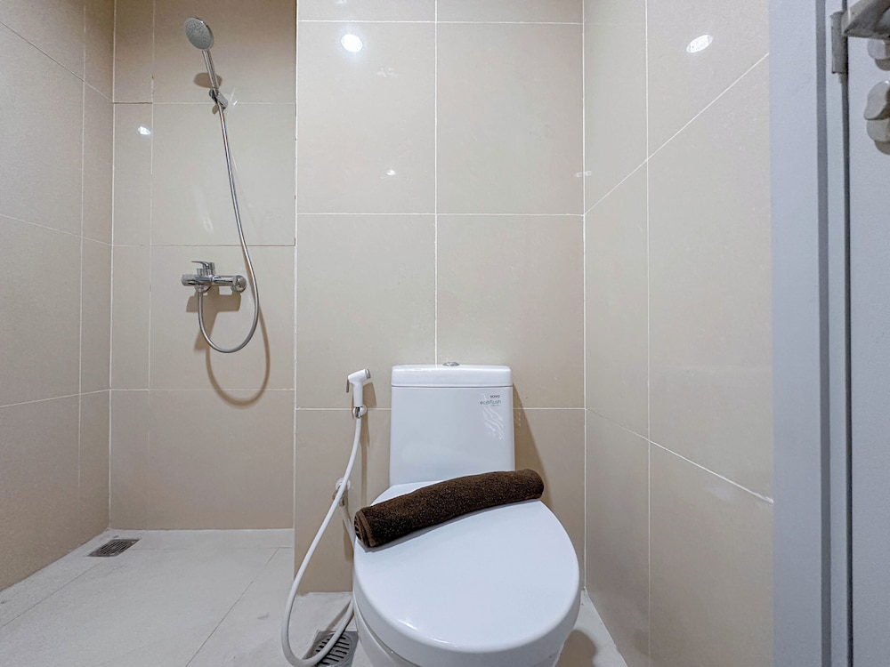 Comfortable Stay And Strategic 1Br At Grand Sungkono Lagoon Apartment