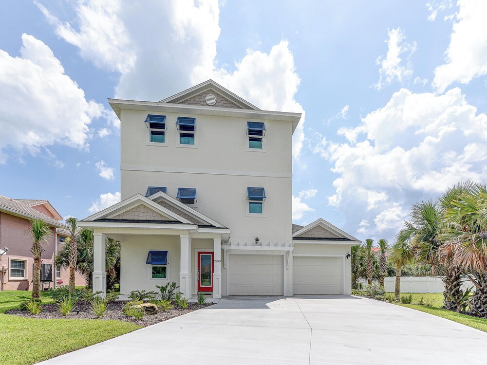 Atlantic Beach House by Distinctive Beach Rentals