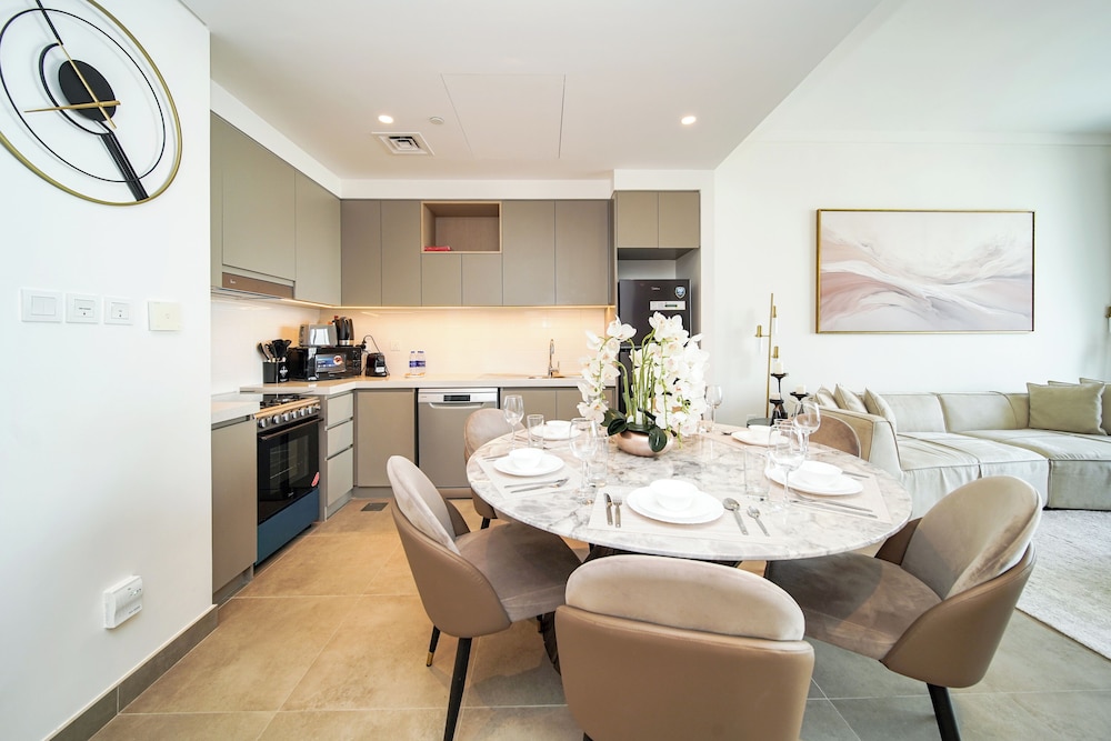 PVH - Creek Gate - Stylish 2BR