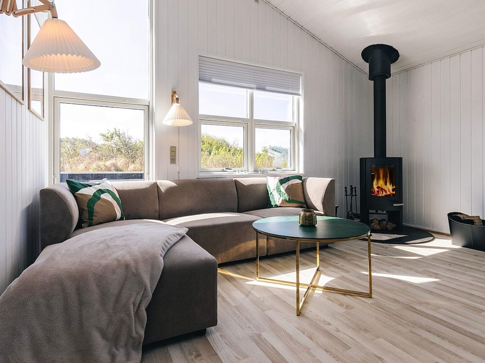 6 Person Holiday Home in Hjorring