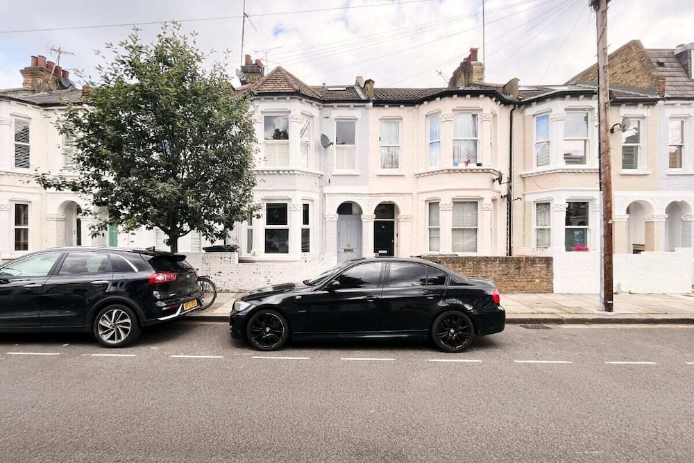 The Fulham Arms - Elegant 3bdr Flat With Terrace