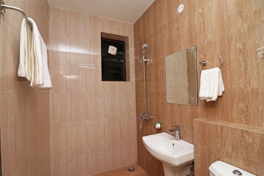 OYO 10213 Hotel Panache