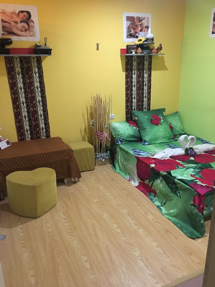 Mirage Guest House