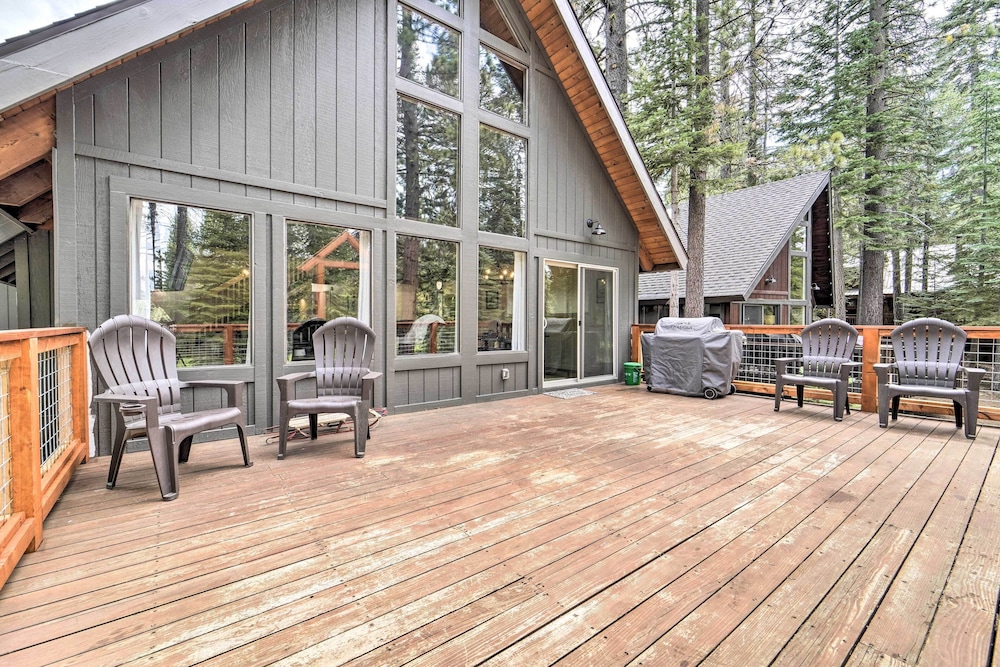 2 Mi to Tahoe Donner Ski Resort: Forest-view Haven view 4