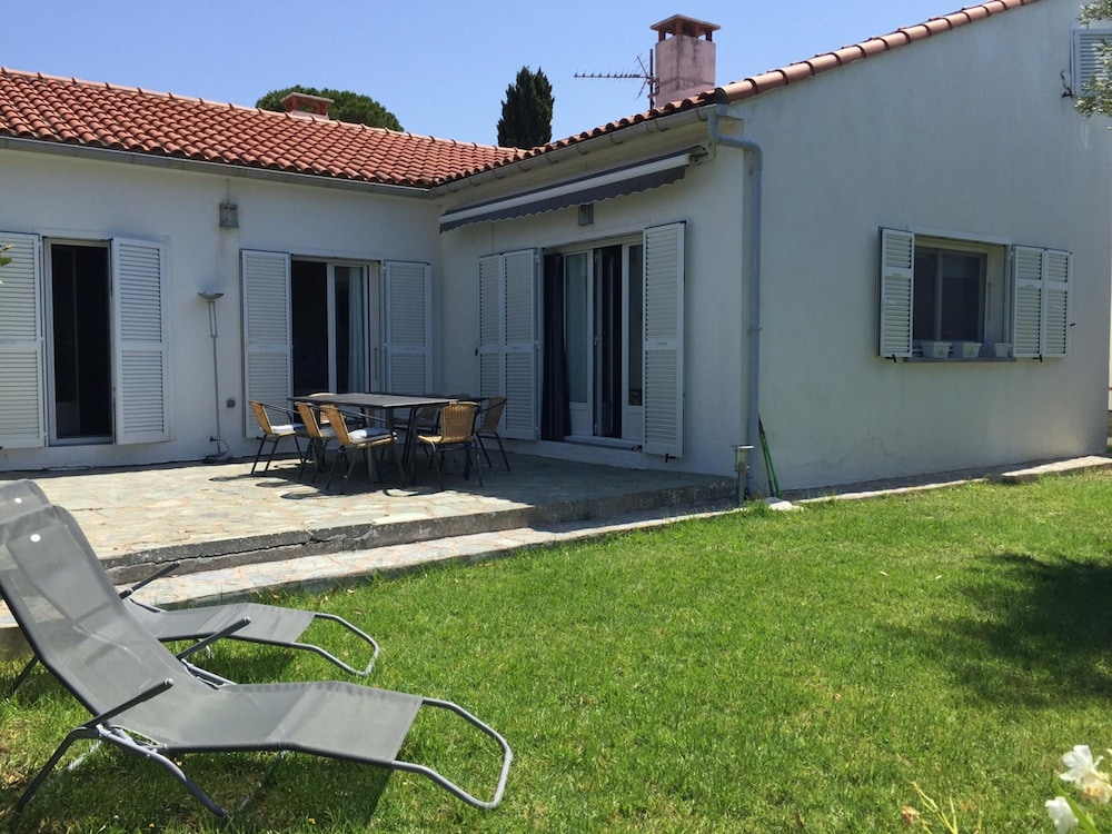 Maison Pieds Dans l eau St Florent