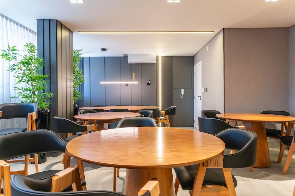 Elegance Residence