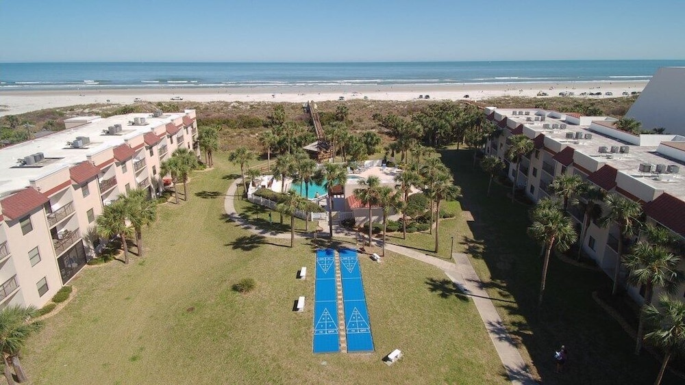 Ocean Village Club O15