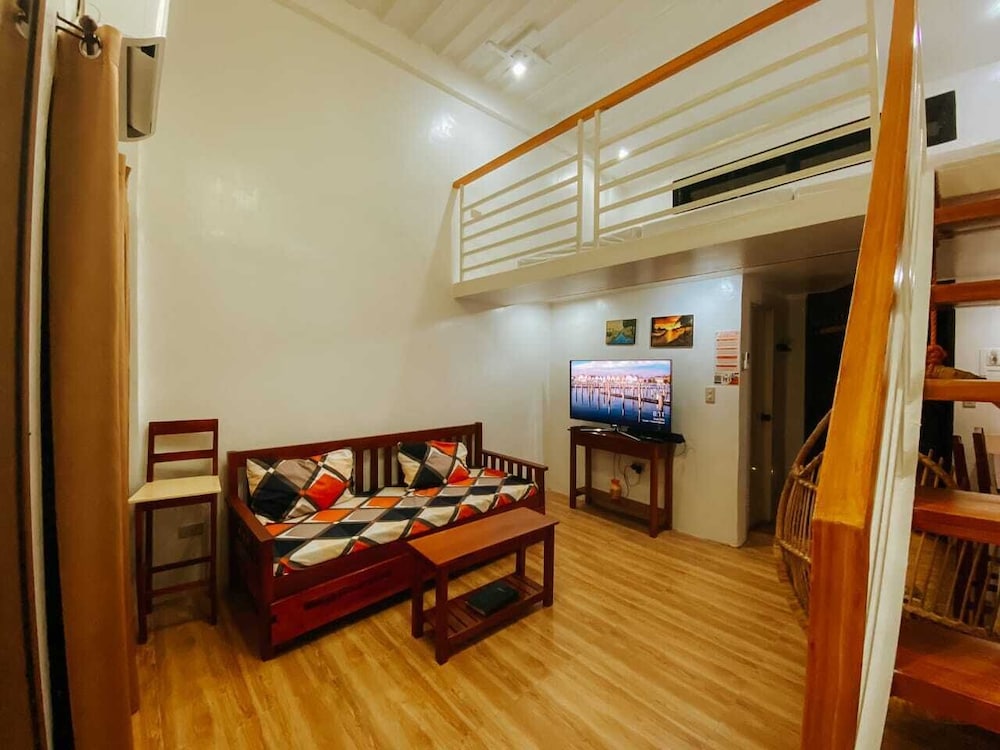Govantes Guesthouse Loft Units