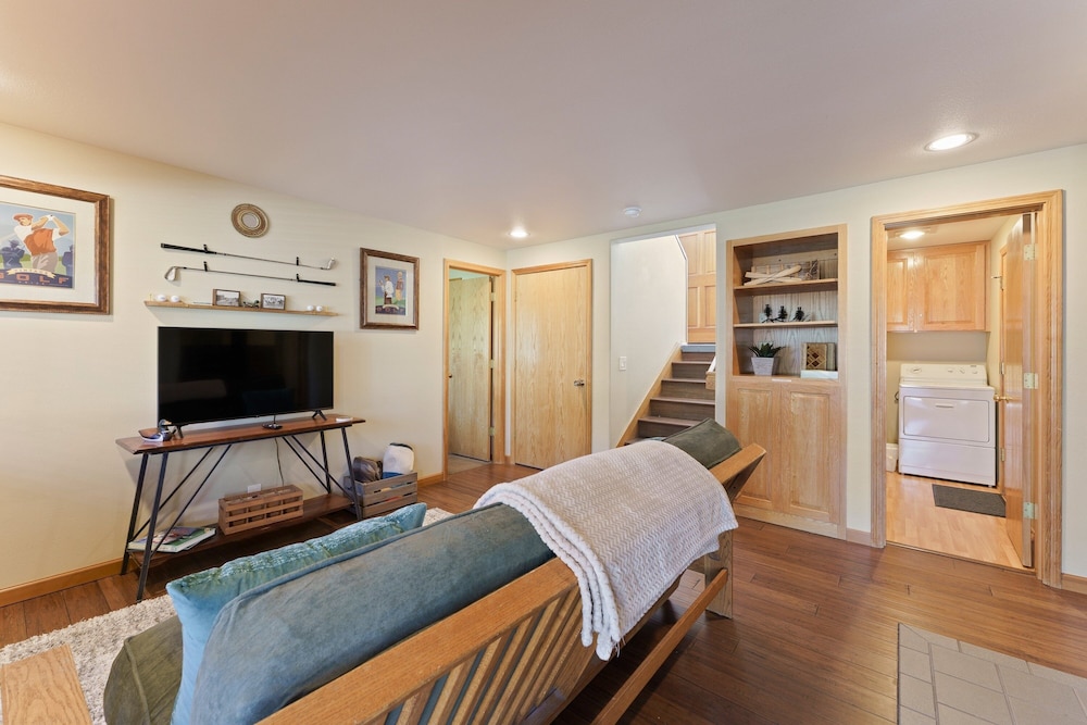 7 Vine Maple 4 Bedroom Home