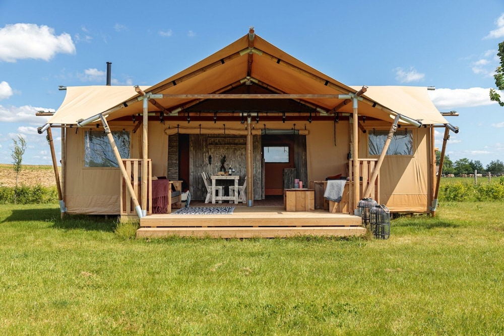 Cozy 5-person Glamping Tent in Ardennes