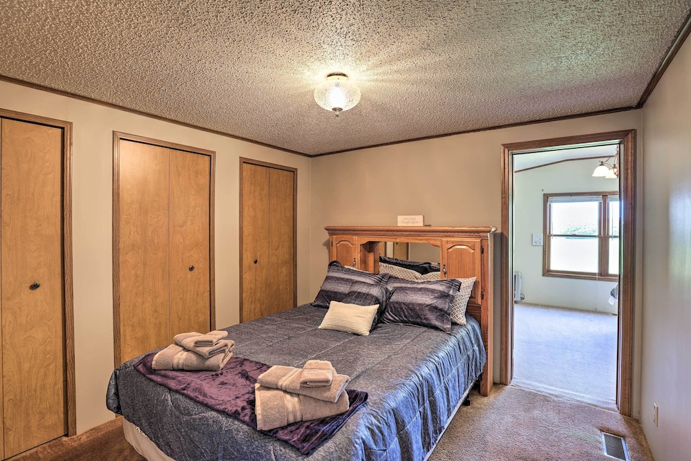 Charming Burdett Home With Grill, Gazebo + Yard view 4