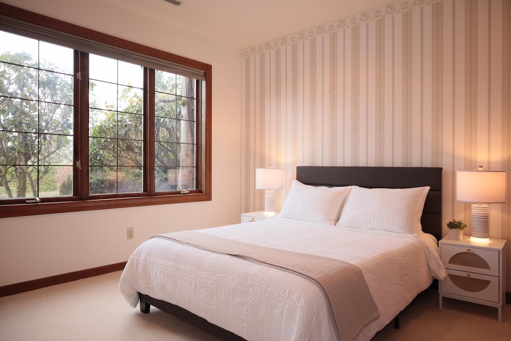 Coastal Haven Seaside Serenity Retreat