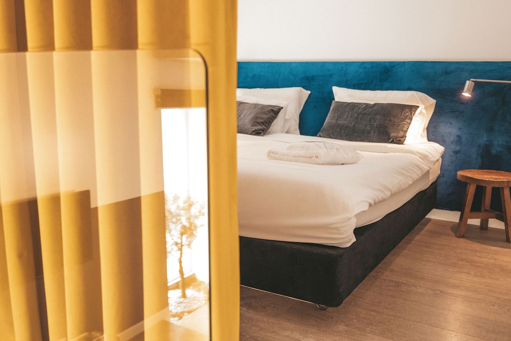 STAY&CO Lisbon Santa Apolonia view 2