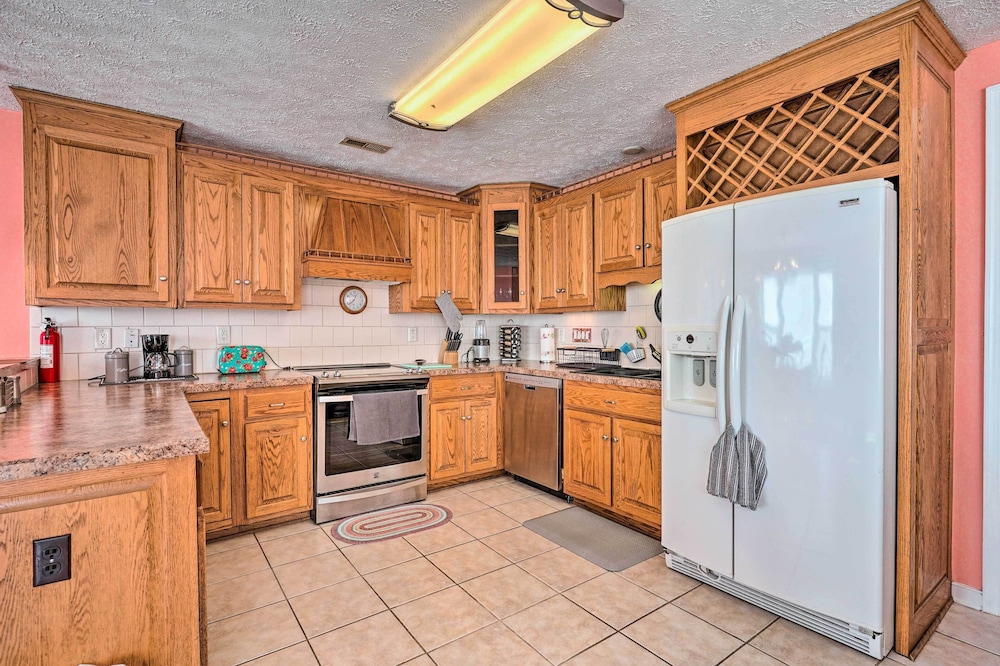 Prince George Getaway Near Historic Sites! view 3