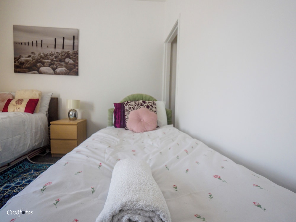 12 Cornwallis Lodge Family Room 2