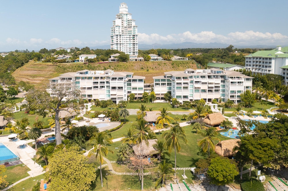 Aqua Chiara Condo by Acomodo Bijao Long Stay