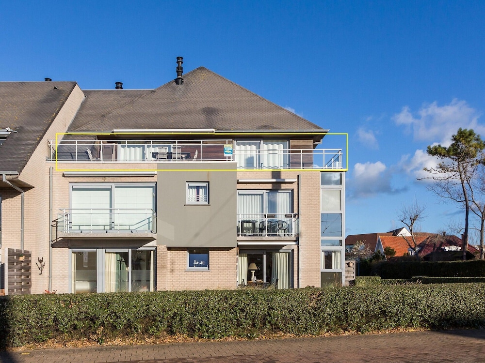 Maeterlinck 201 Sunny Penthouse in Koksijde