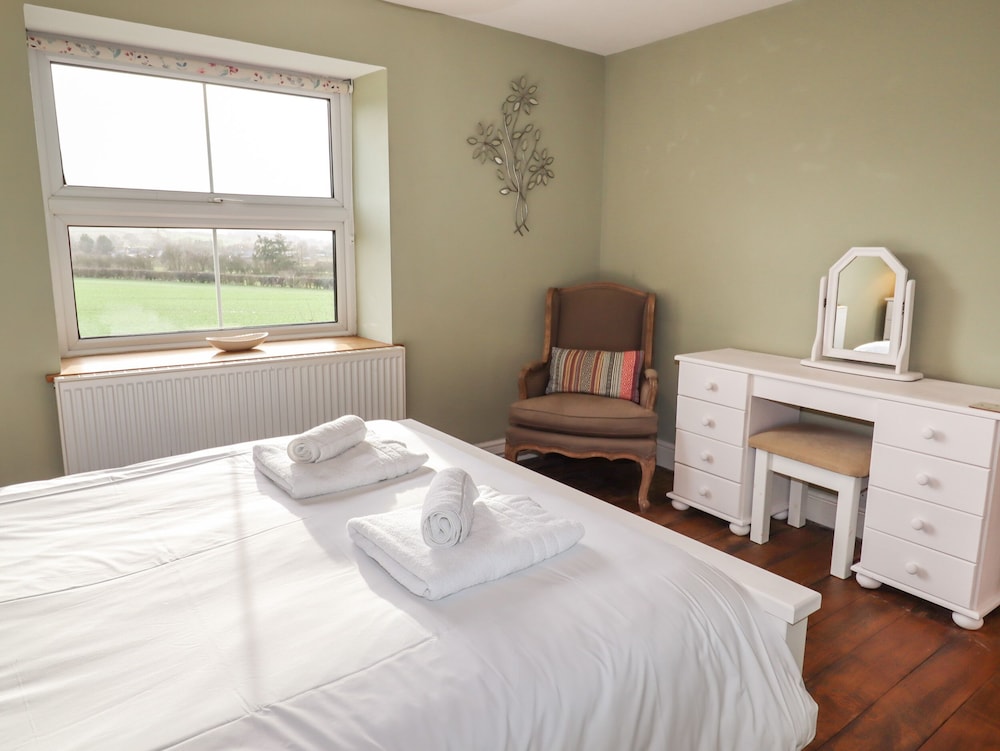 Wayside House