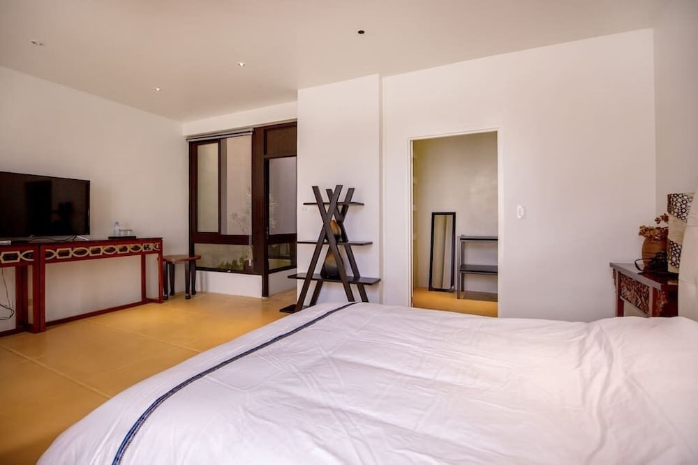 Navy Hill Resort view 3