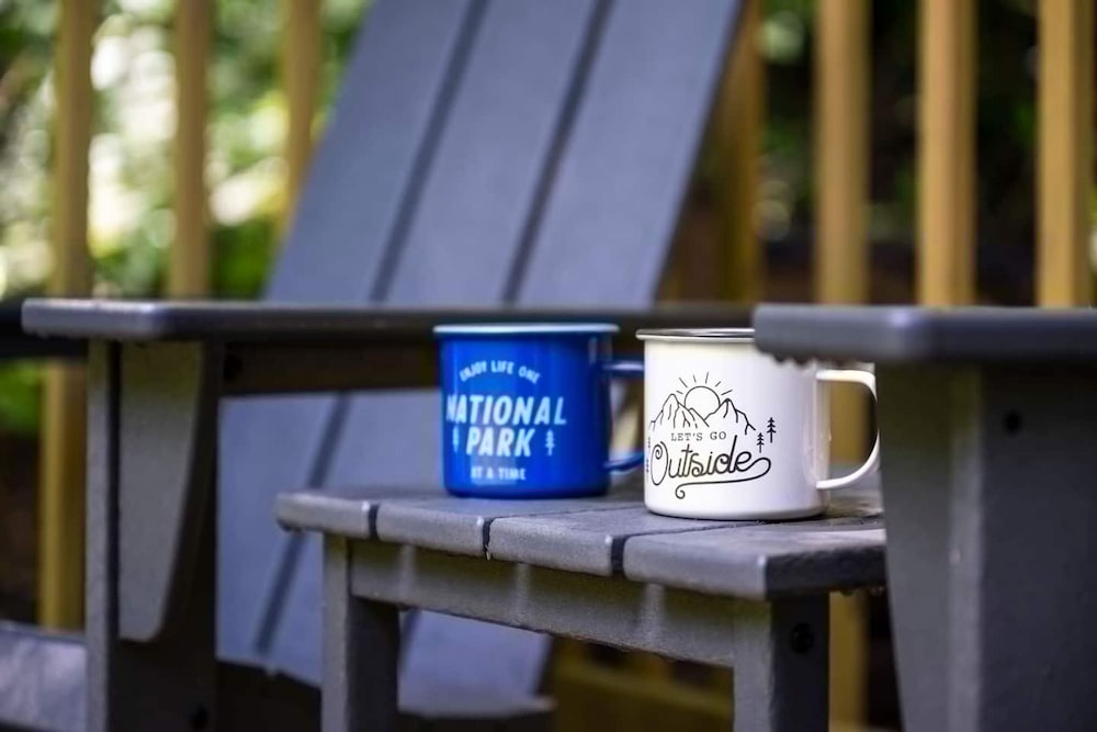 Group Getaway Modern Cabins Sleep 16 Gatlinburg