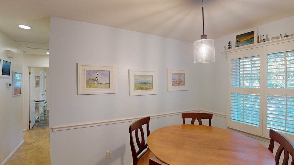 Beachbreak 3 Bedroom Apts