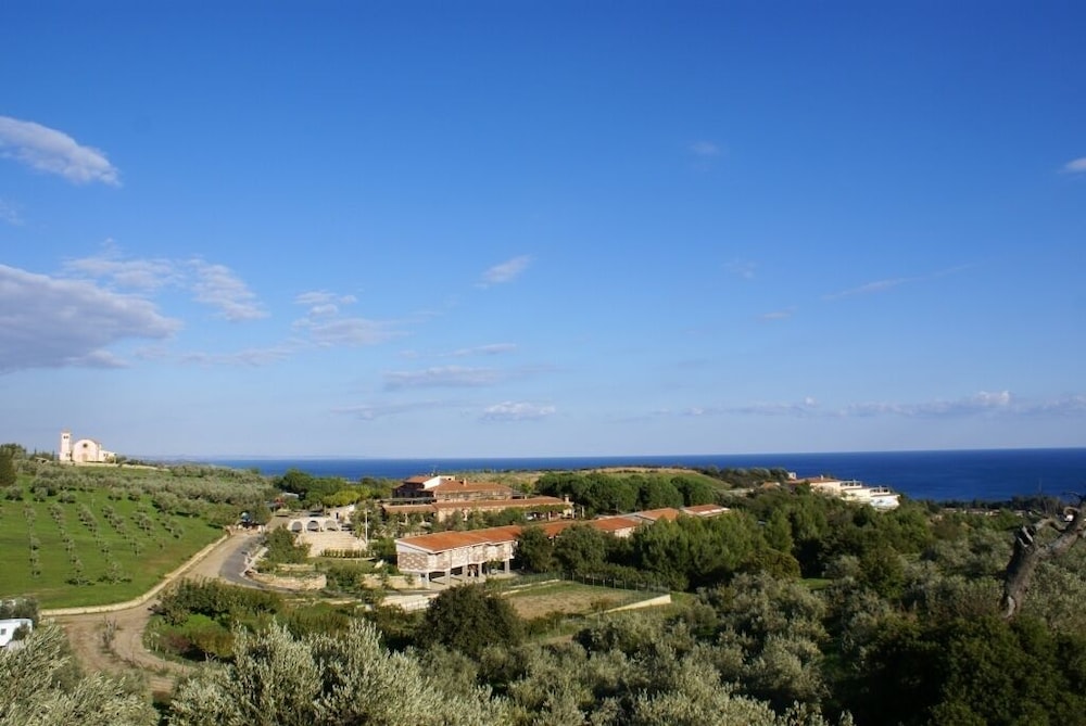 agriturismo borgo piazza