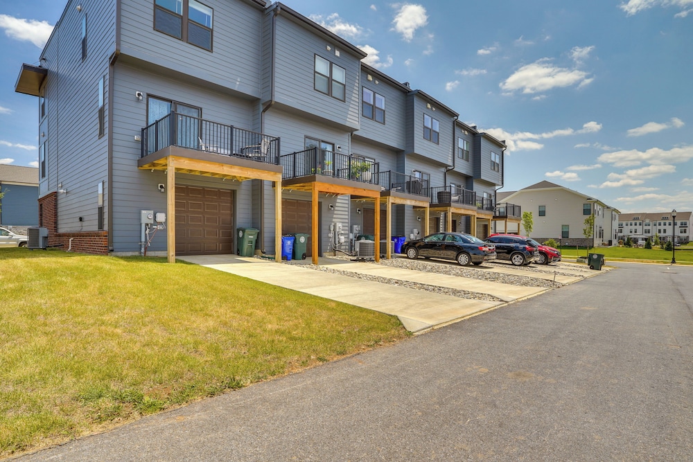 Frederick Townhome w/ Balcony, Close to Parks! view 4