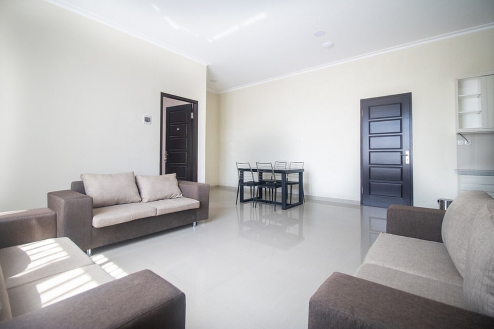 RedDoorz Syariah @ Hotel 91 Jember view 3