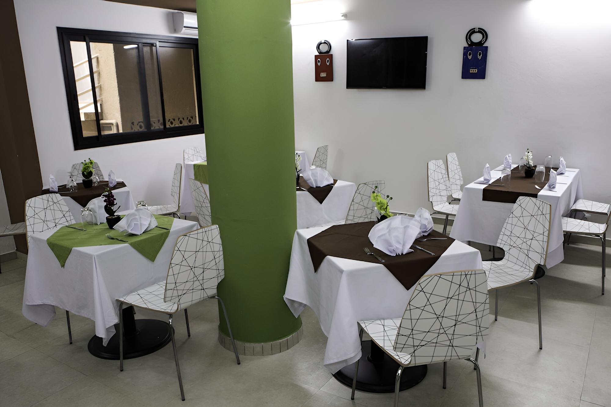 Wakola Hotel Fass Dakar