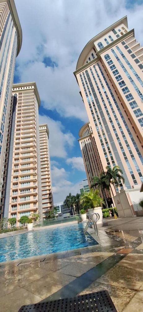 Luxury Coastal, Grand Canal View