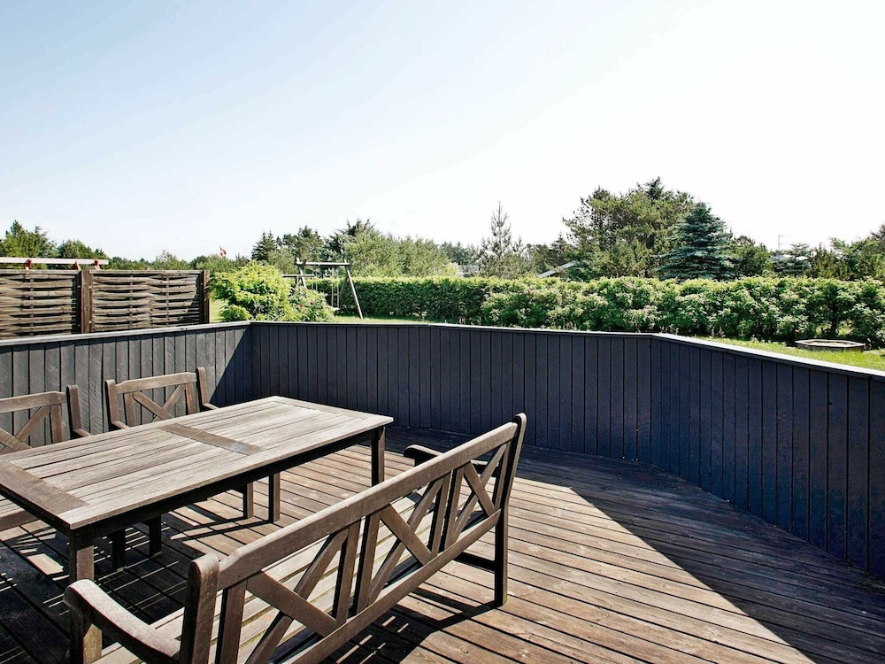 6 Person Holiday Home in Lokken-by Traum
