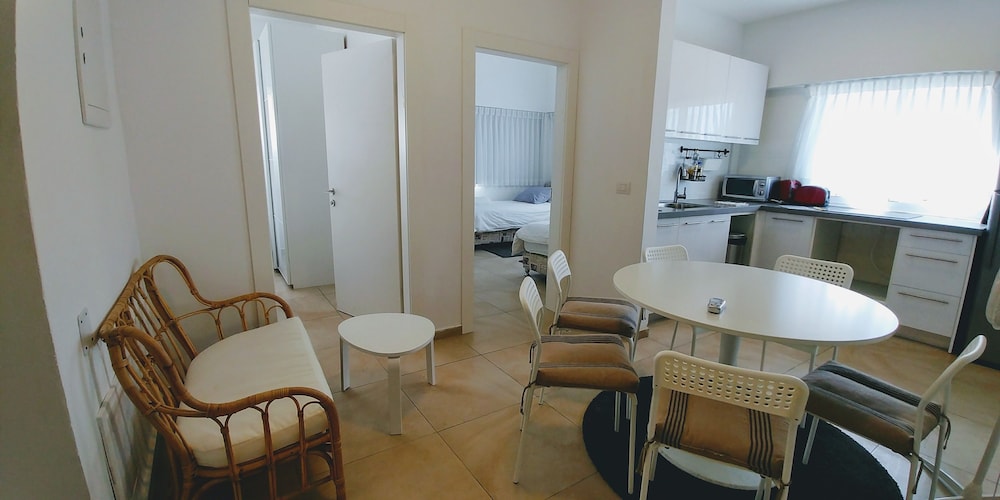 Begin19 Apartment Hotel
