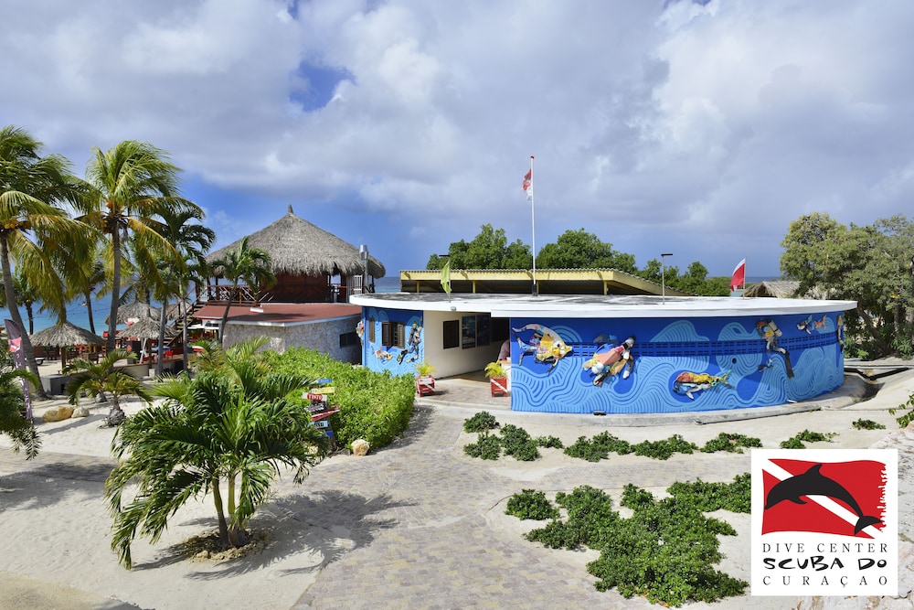 Chogogo Dive & Beach Resort Curacao