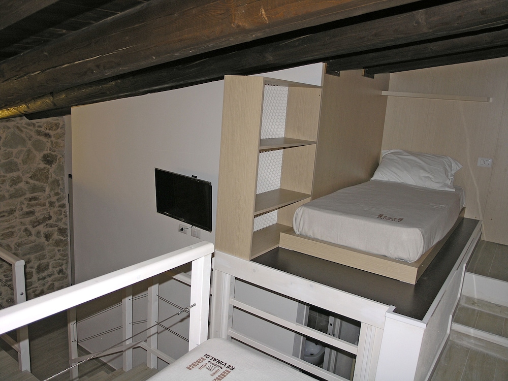 Photo 31