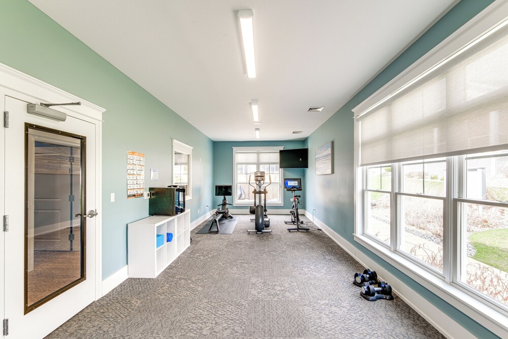 Furnished Screened Porch: Baypoint Resort Home!