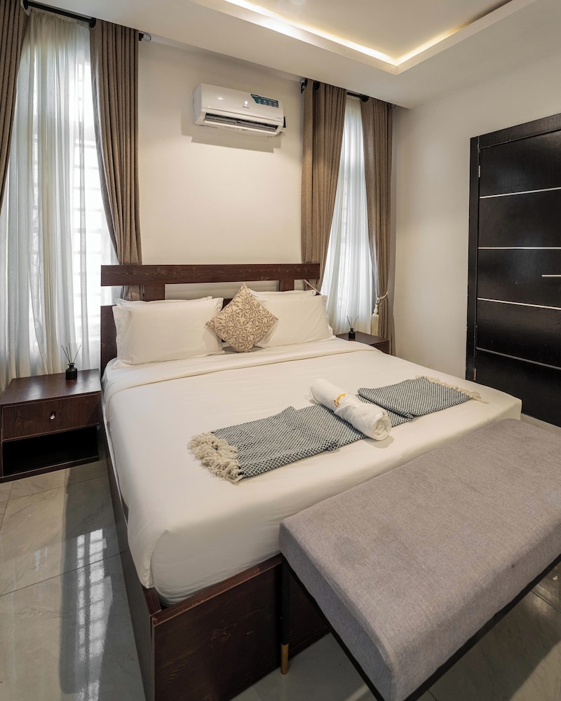 George Residence Ologolo Lekki