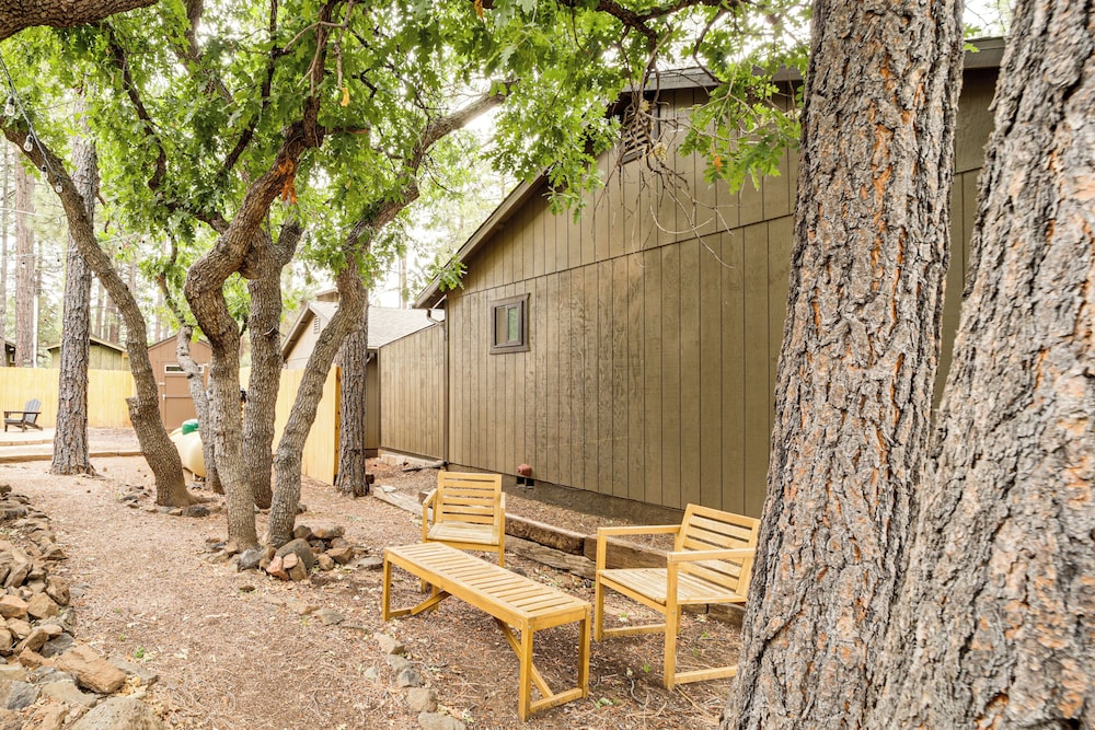 Outdoor Oasis w/ Hiking Access: 20 Mi to Flagstaff