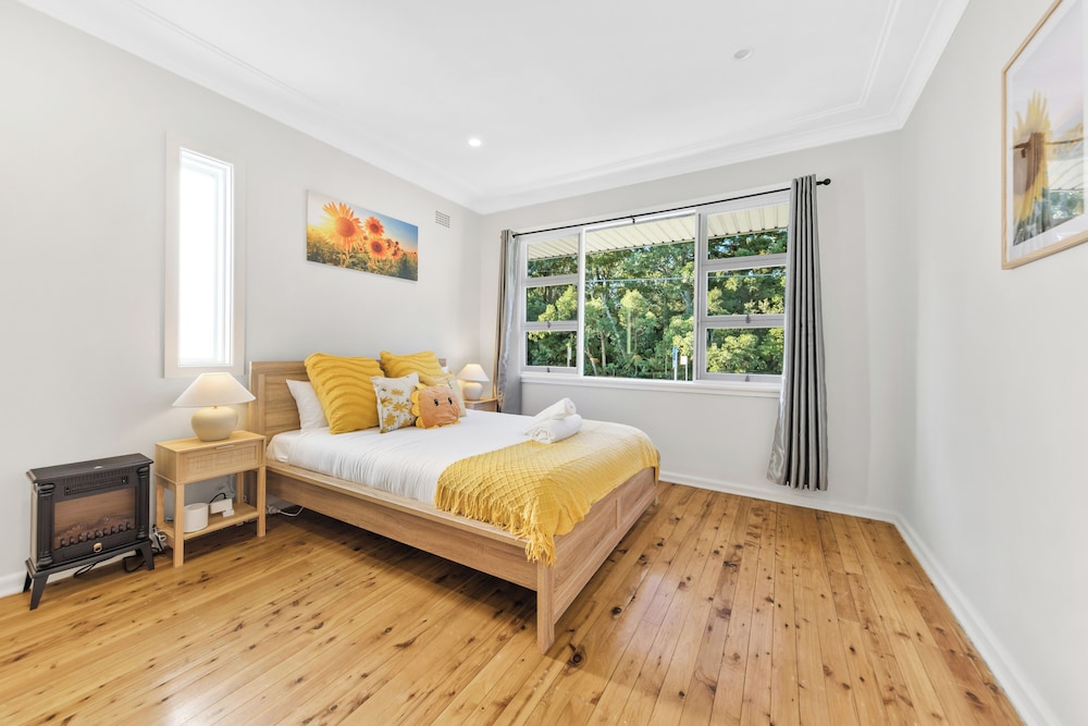 Relaxing 3BDR Modern Home with Parking