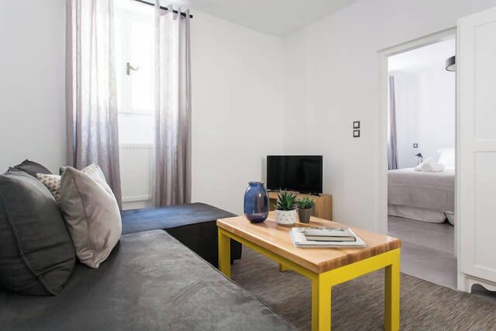 Athens Residence - Cozy Nest Near Acropolis