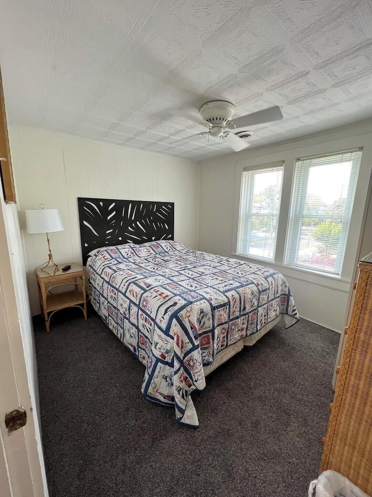 Bayard Avenue 707