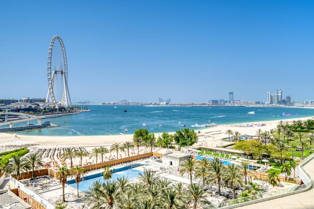 Classy Address JBR 3BR w Balcony and Beach Access