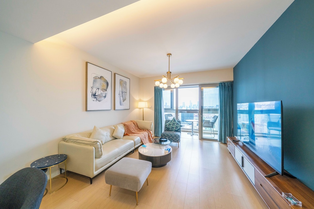 Tyms 3BR Duplex APT Xujiahui Shanghai