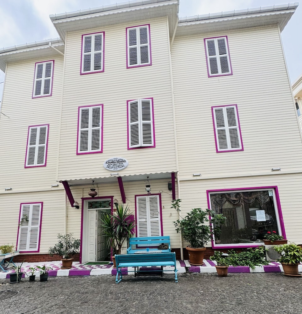 Alhambra Apart Otel - Image 87