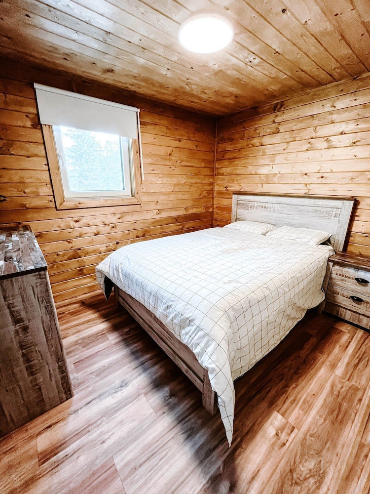 Faloma Lakeside Cabins