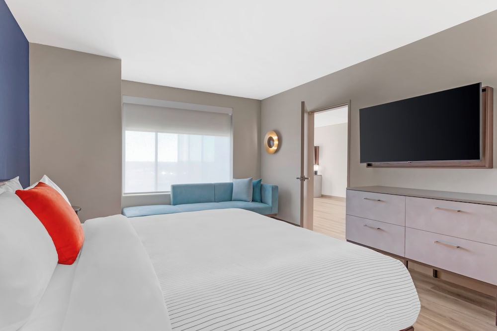 Cambria Hotel Northlake Conference Center - Roanoke