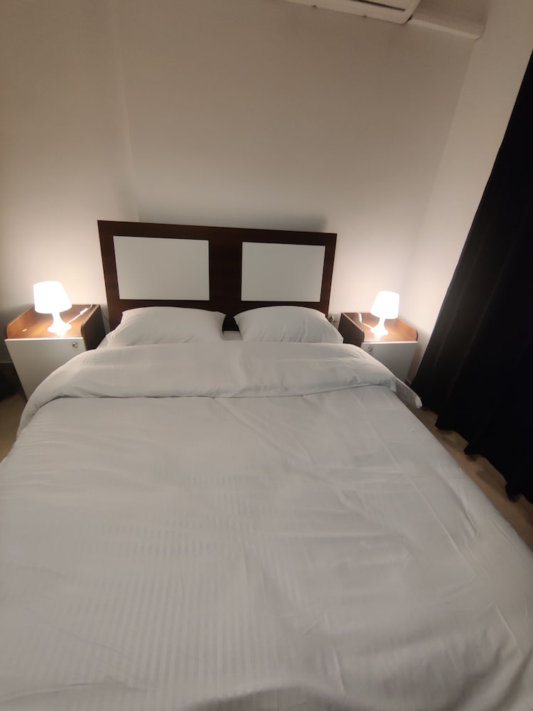 Mman Apartment With Electric Heating & Wifi