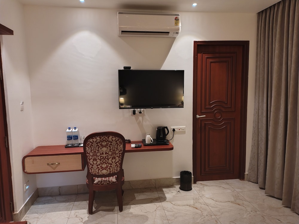 RESORT TITLI