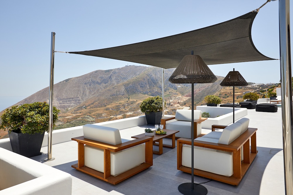 Kamini Santorini Luxury Villas