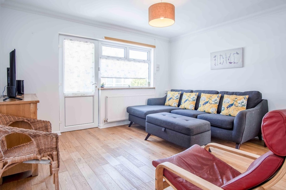 Cosy Cottage - 2 Bedroom Cottage - Mumbles